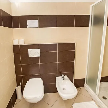 Le Azalee 6 Apartman *
